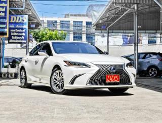 LEXUS ES 300h Premium โฉมปี (18-ปัจจุบัน)